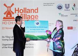 FrieslandCampina Việt Nam trao tặng 4800 suất sữa cho ủy ban Y tế Hà Lan – Việt Nam
